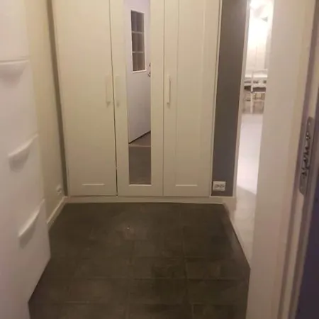 3-roms Leilighet, Innsjekk Uten Vert. Egen Inngang Apartmán *