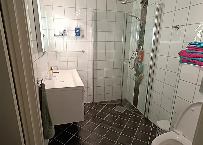 3-roms Leilighet, Innsjekk Uten Vert. Egen Inngang Ålesund